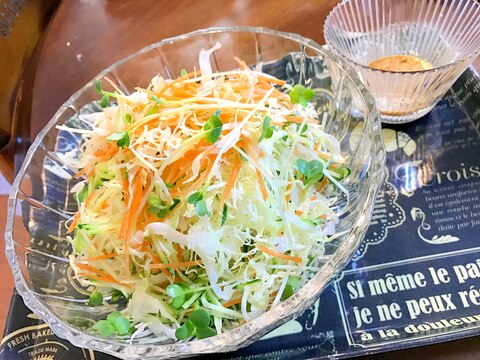キャベツ盛り盛りサラダ☆七味醤油マヨネーズ